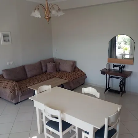 Babi's - Garden Apartment Lixouri