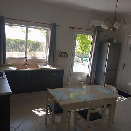 Daire Babi's - Garden *