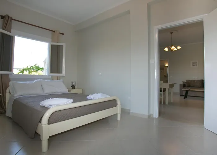 Babi's - Garden * Lixouri