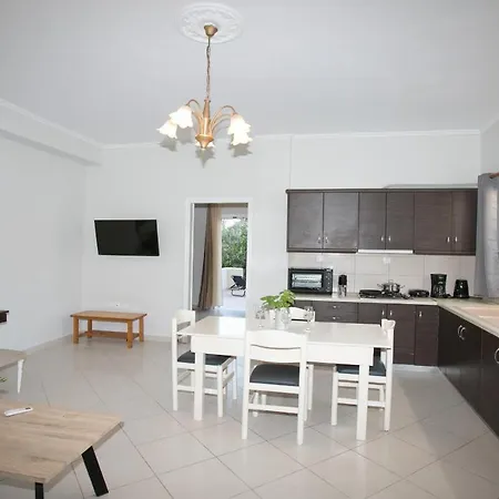 Διαμέρισμα Babi's - Garden *